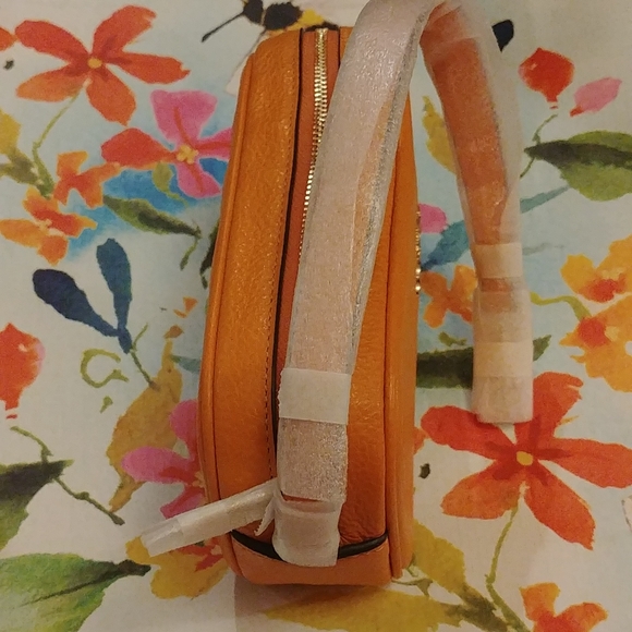 NWT Coach Orange Leather Wristlet - Picture 3 of 7